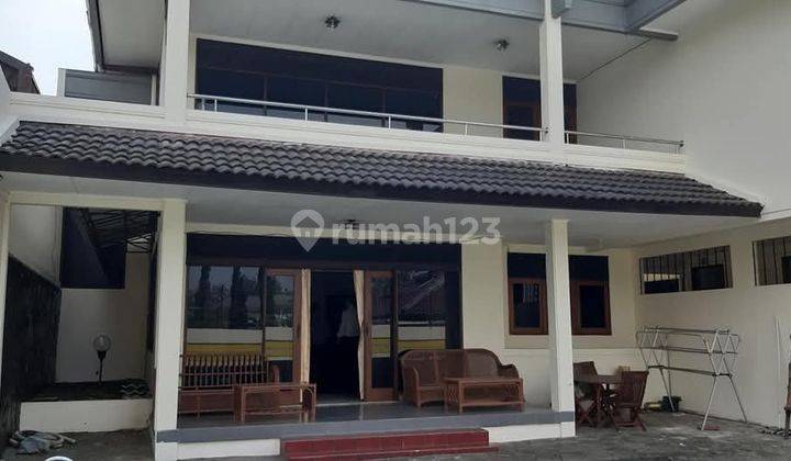 Jual Cepat Ruah Lama Siap Huni Cipaku fasilitas kolam renang 1