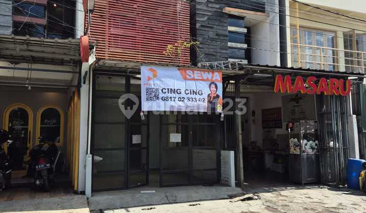 Siap Pakai Ruko 2 lantai di Mainroad Mekar Wangi. Siap Pakai Ruko 2 lantai di Mainroad Mekar Wangi.