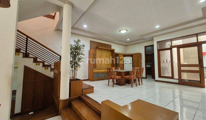 Rumah Siap Huni Semi Furnished di Setraduta Pasteur Bandung 1