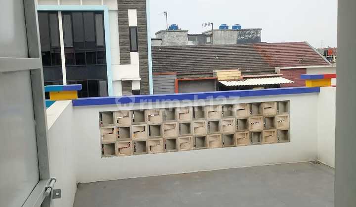 For sale/rent: 3-story shop house on TKI 1 main road 2