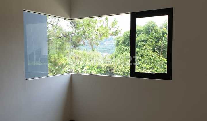 Good 2-Story House in Sayap Setiabudi Bandung 2