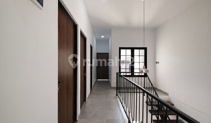 Rumah Baru Modern Tropis di Antapani dengan Konsep Open Space 2