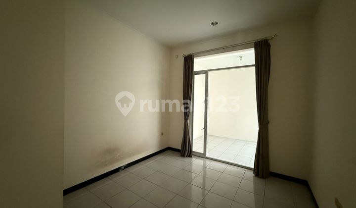 Rumah Siap Huni di Cluster Favorit Taman Kopo Indah 5 Rumah Siap Huni di Cluster Favorit Taman Kopo Indah 5