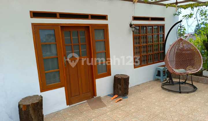 Rumah 3 Lt Rooftop Nyaman & Sirkulasi Bagus di Area Nata Endah Rumah 3 Lt Rooftop Nyaman & Sirkulasi Bagus di Area Nata Endah