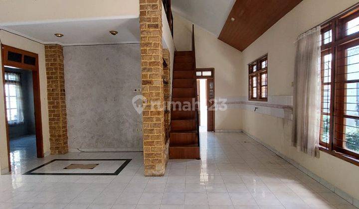 Dijual Rumah Komplek Unpad Cigadung  2