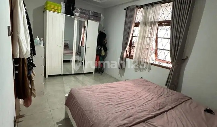 Selling fast a house below market price in Cipta Graha Gunung Batu Pasteur, ready to occupy near Pasteur toll gate. Selling fast a house below market price in Cipta Graha Gunung Batu Pasteur, ready to occupy near Pasteur toll gate.