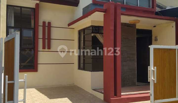 For Sale House in Pesona Alam Residence Complex, Permana Street, North Cimahi