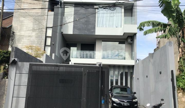 Dijual Cepat Rumah Modern Komplek Cipaku Indah Setiabudi Kota Bandung