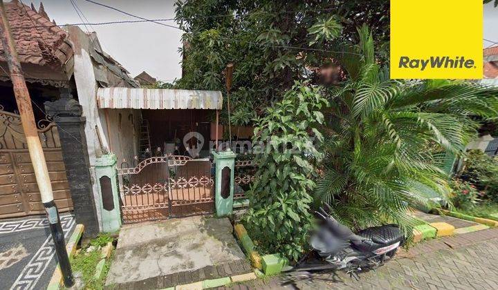 Dijual Rumah di Jalan Ikan Cumi Cumi Perak Surabaya 1