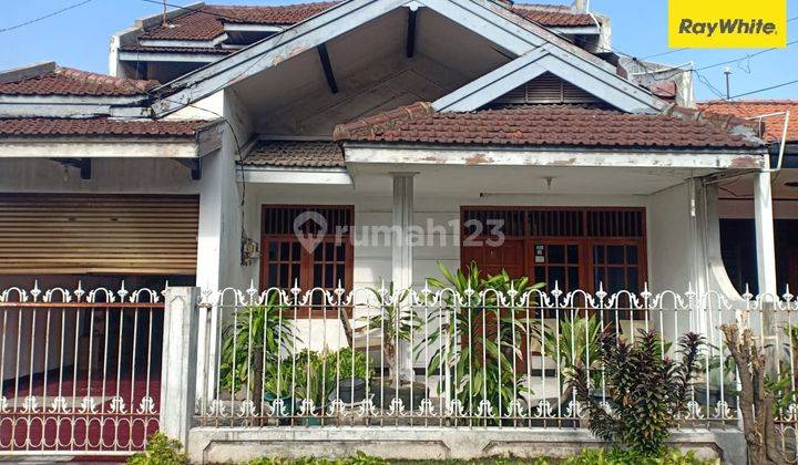 Dijual Rumah 2 Lantai di Jalan Ikan Mungsing Perak Surabaya 1