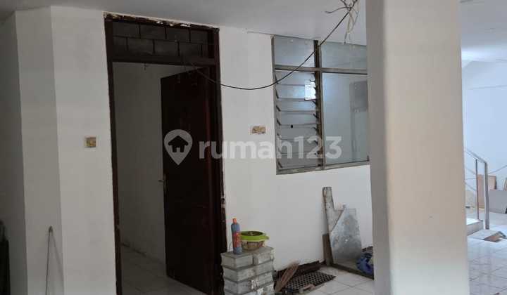 Disewakan Rumah di Krembangan Barat Surabaya 2