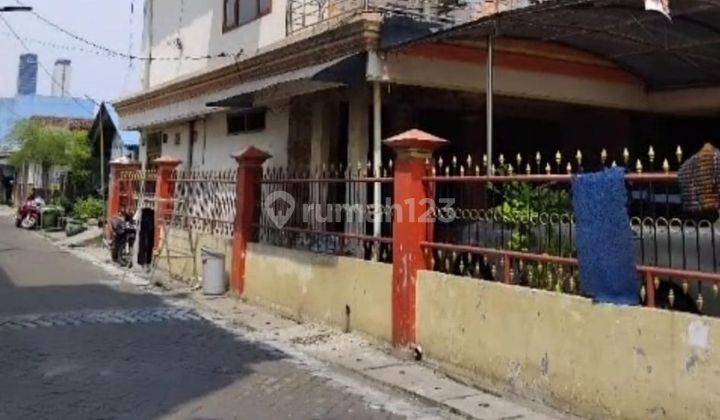 Dijual Rumah 2 lantai Hook di Jalan Kendangsari Surabaya 1