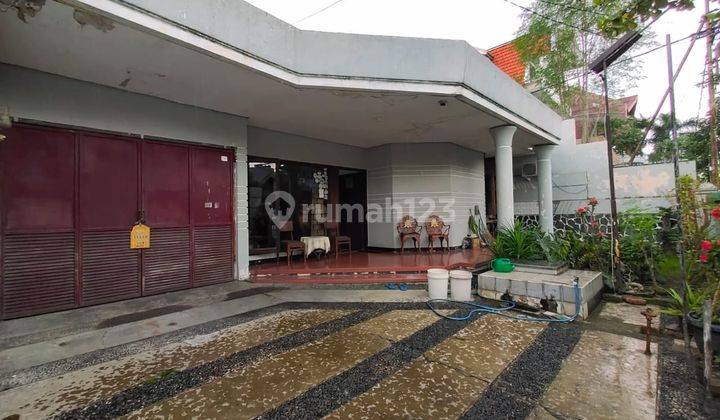 Dijual Murah Rumah Tengah Kota di Jl Rokan Surabaya Pusat 1