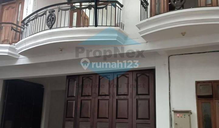 Disewakan Rumah Raya Darmo Surabaya 2