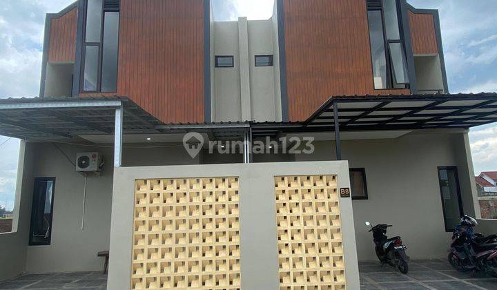 Rumah Di Colomadu Dekat Hotel Ayom Java Village 2