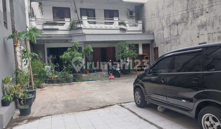 Dijual Rumah Bagus 2 Lantai di Kebayoran Baru SHM