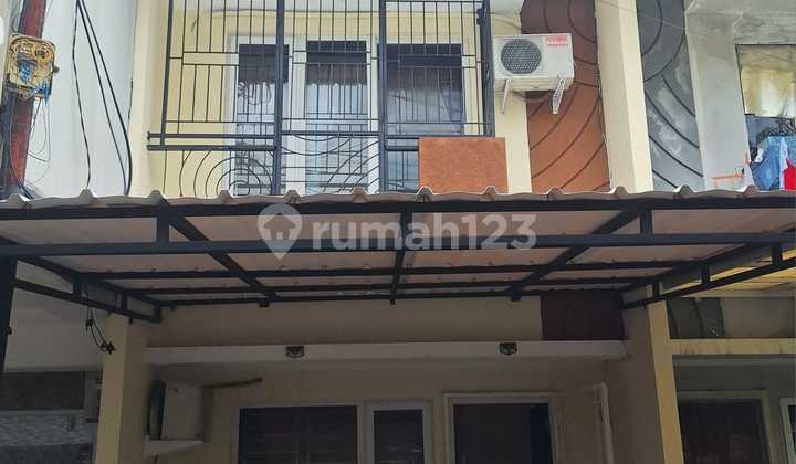 Di Jual Rumah 2Lt Golden Palm