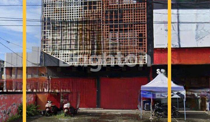 Ruko Gandeng Strategis Sudirman Balikpapan Parkir Luas 1