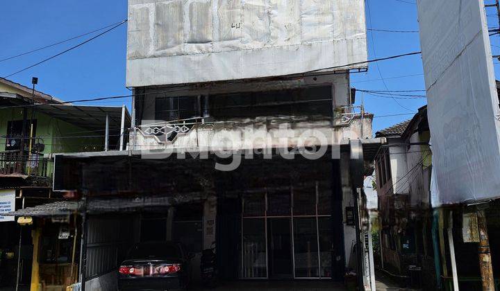 Ruko Gandeng Strategis Sudirman Pusat Kota Balikpapan Dekat Mall