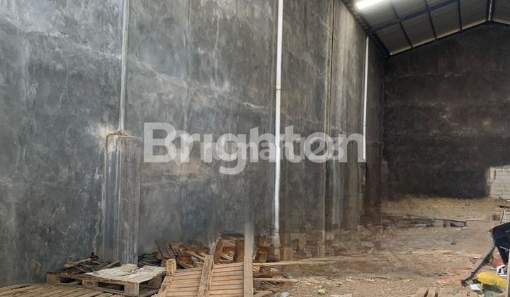 Gudang Strategis Mangkupalas Dekat Gerbang Tol Samarinda 2