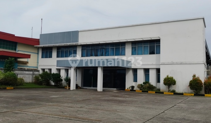 Main Office Building on Mulawarman Street Near IKN Toll Gate