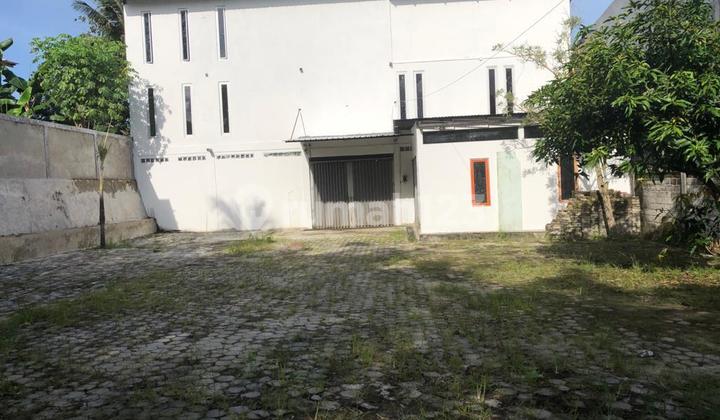 Ruko Warehouse Main Road Indrakila East Village Strategic