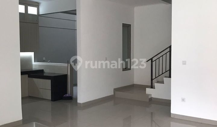 Disewakan Rumah 8x12,5 Di Cluster Cleveland Pik2 kitchen Set +3 Ac  6