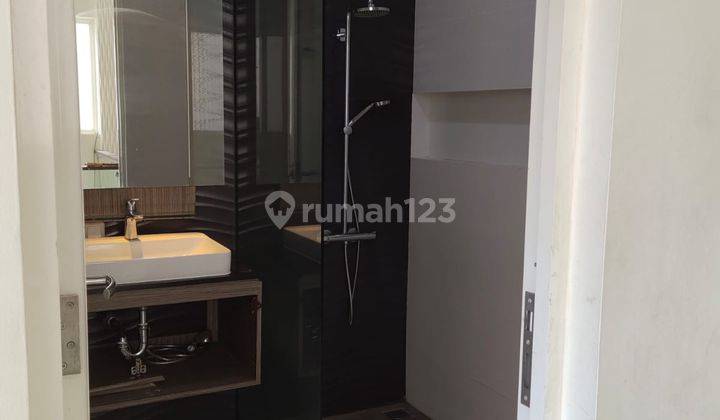 Disewakan Rumah Grisenda Pik Semi Furnish Mewah hoek  4