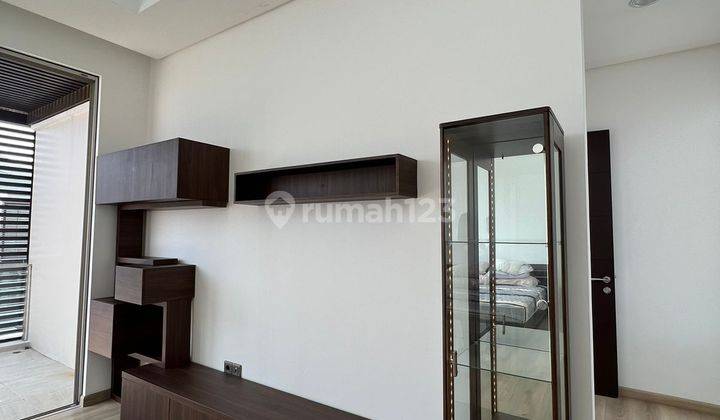 Furnish Brand New ,  Rumah Golf Island Pik Uk 8x25 Cluster Mozart Signature 15