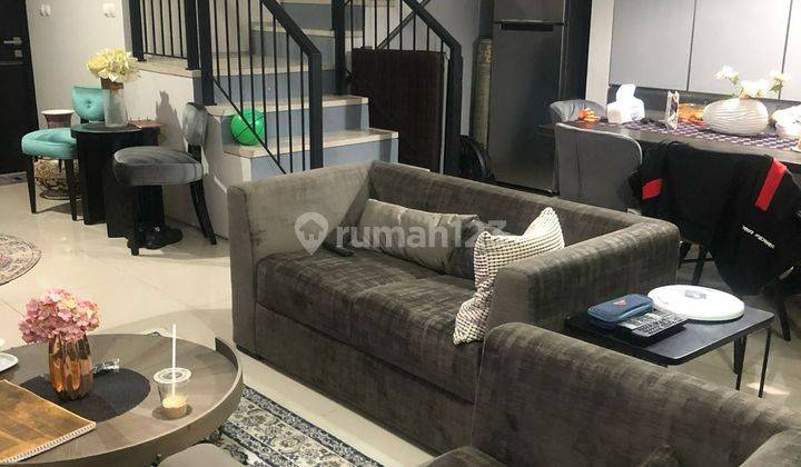 Rumah 2 Lantai Bagus Semi Furnished SHM di Awiligar, Bandung 1