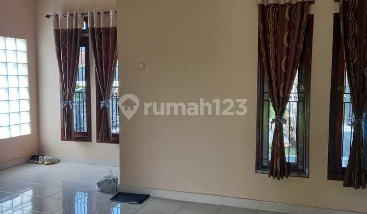 Rumah 1 Lantai SHM strategis ke pusat kota Bandung Cikutra 2