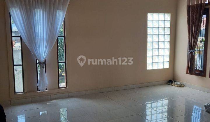 Rumah 1 Lantai SHM strategis ke pusat kota Bandung Cikutra 1