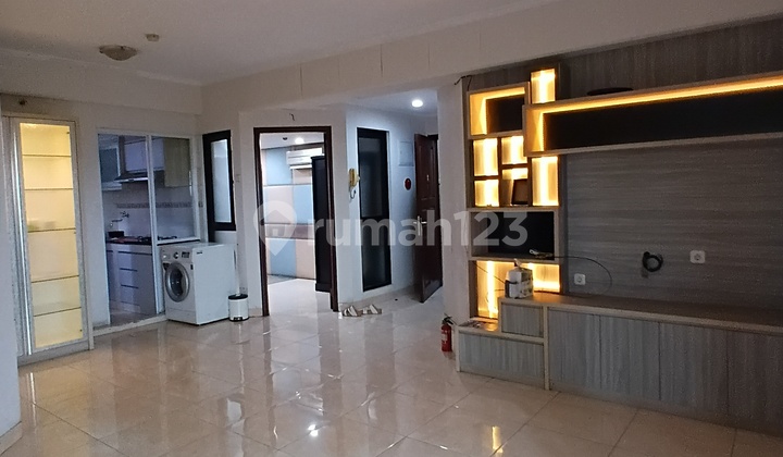 Apartment, Fully Furnished. Next to UPH Campus.