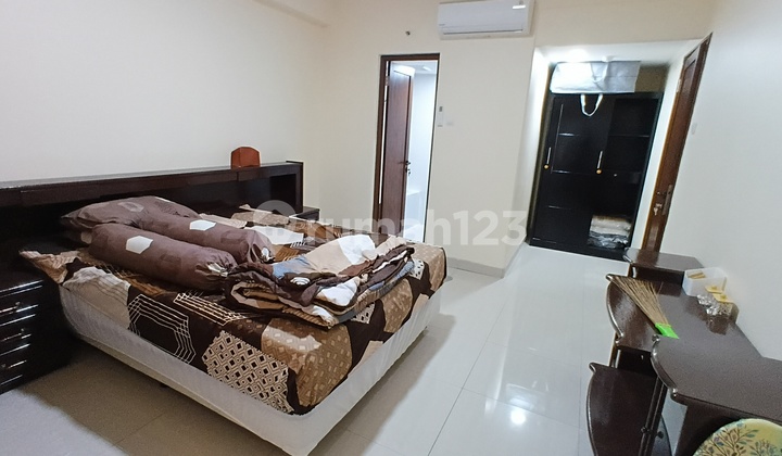 Richmond Apartment 3 Bedrooms Furnished Good 2