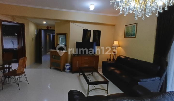 Apartemen Richhmond 3 Kamar Tidur Furnished Bagus