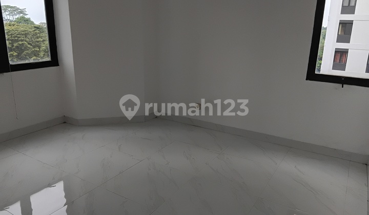 Apartemen Richmond 3 Kamar Tidur Unfurnished Bagus