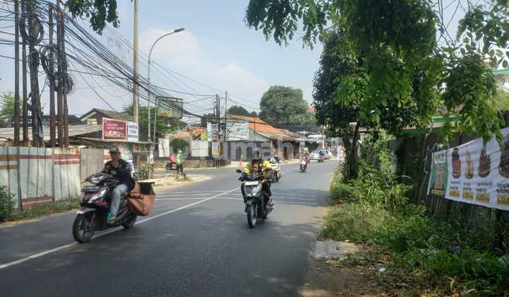 Large land and very close to the toll road in the Jatiasih Bekasi area.