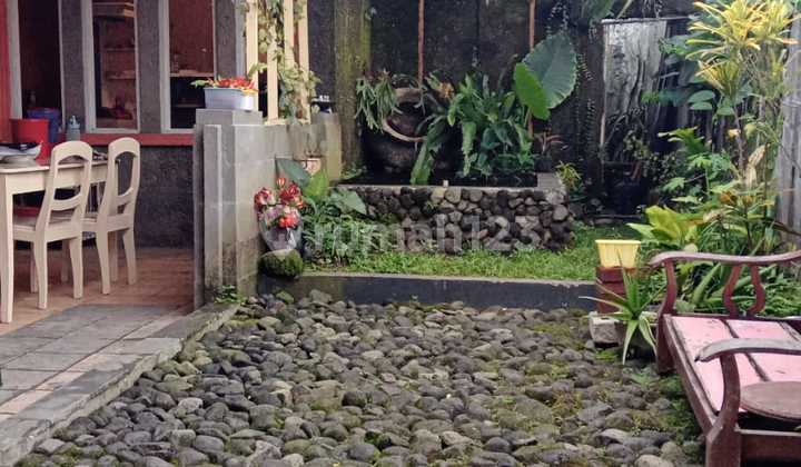 Rumah + Tanah Pekarangan Luas di Argomulyo Salatiga Jawa Tengah Rumah + Tanah Pekarangan Luas di Argomulyo Salatiga Jawa Tengah