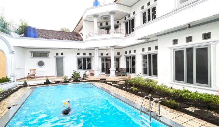 Villa Mewah View Alam,harga Menarik - Cisarua Puncak
bogor Villa Mewah View Alam,harga Menarik - Cisarua Puncak
bogor