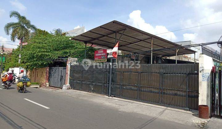 Dijual tanah bisa bangun ruko atu kantor notaris atau klinik atau usaha lainya indomaret bisa juga murah hanya 17 juta per meter posisi pinggir jalan raya kebayoran lama 2