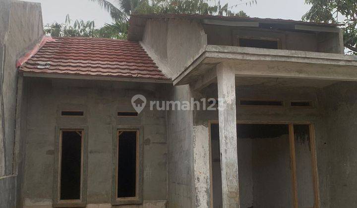 Dijual rumah dekat stasiun citayam hanya 285 juta akses mobil dalam cluster bagus ya 1