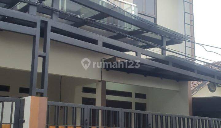 Dijual rumah bagus di condet akses mobil cash only ya  1