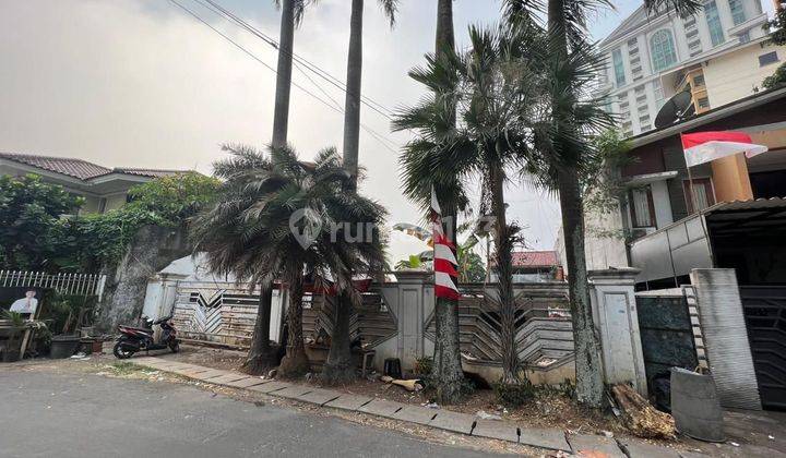 Dijual rumah tapi sudah hancur tinggal tanah saja murah di simpruq permata hijau posisi sebelah apartemen Saphire dan depan ada apartement somerset Permata hijau murah 30 juta per meter  2