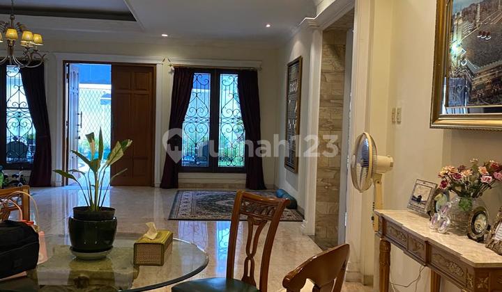 For Sale: Super Luxury House in Radio Dalam, Price Close to NJOP, Excellent Sultan's House, Negotiable, Contact Rara at 081932269374. For Sale: Super Luxury House in Radio Dalam, Price Close to NJOP, Excellent Sultan's House, Negotiable, Contact Rara at 081932269374.