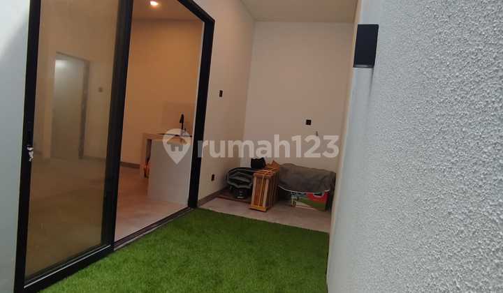 Dijual Rumah Dua Lantai di Pondok.cabe Jalan.kemiri Tangsel Cluster Keren.mewah 2
