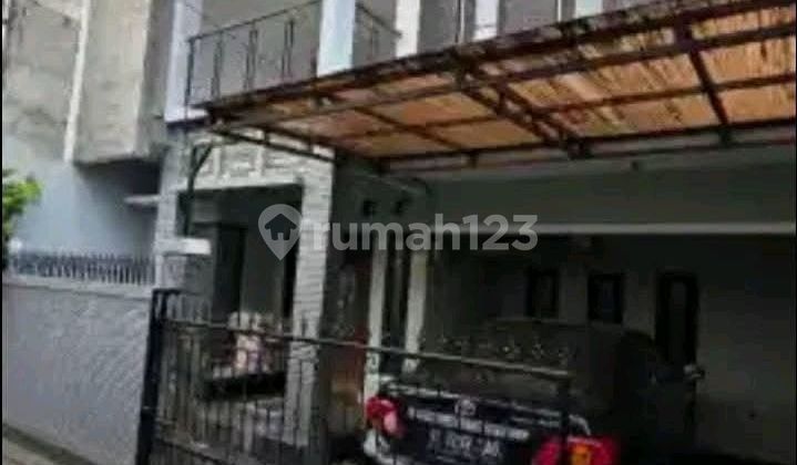 Nice House ******** Tebet Kebon Baru South Jakarta Flood-Free Yes Cheap Quick Sale Nice House ******** Tebet Kebon Baru South Jakarta Flood-Free Yes Cheap Quick Sale