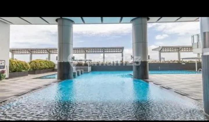 For Sale Elite Apartment Central Jakarta SHM Certificate Cheap Selling Fast 10th Floor