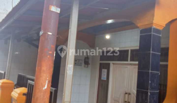 House for rent with motorcycle access, not car, in Lenteng Agung.