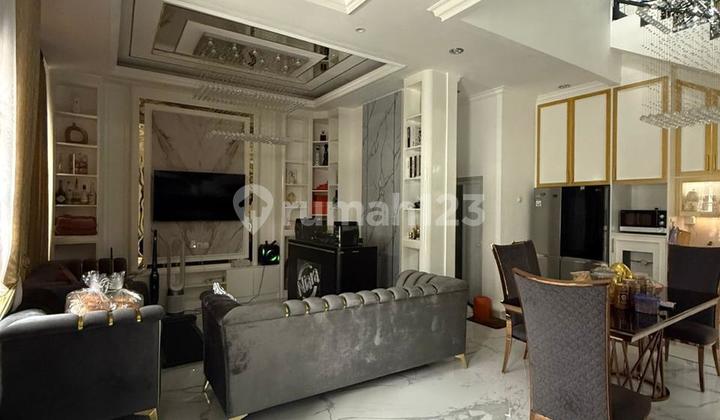 Dijual.rumah Sangat Cantik.dan.bagus Mewah 2 Milyar bisa Nego Full.furnish 2
