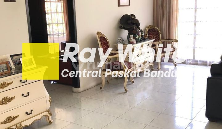 Rumah Tinggal Nyaman di Cipaganti Kota Bandung Rumah Tinggal Nyaman di Cipaganti Kota Bandung